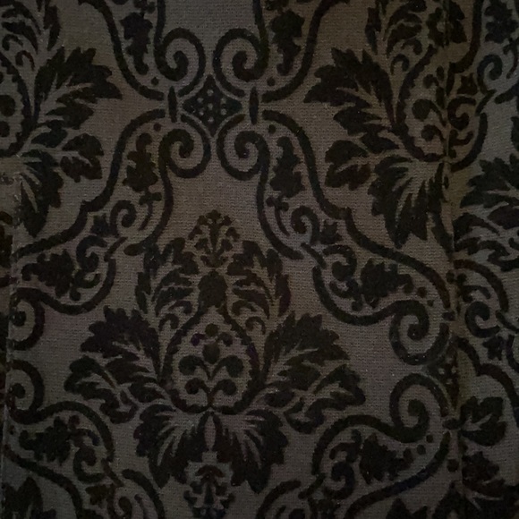 Chico’s So Slimming Raised Scroll Juliet Straight Leg Pull On Pants Size 8T. - Picture 2 of 9
